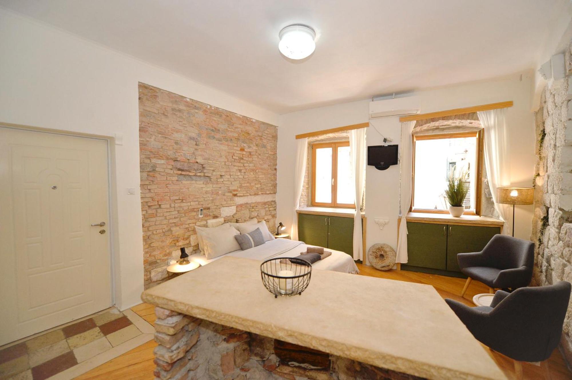 Charming Apartment In โกตอร์ ภายนอก รูปภาพ